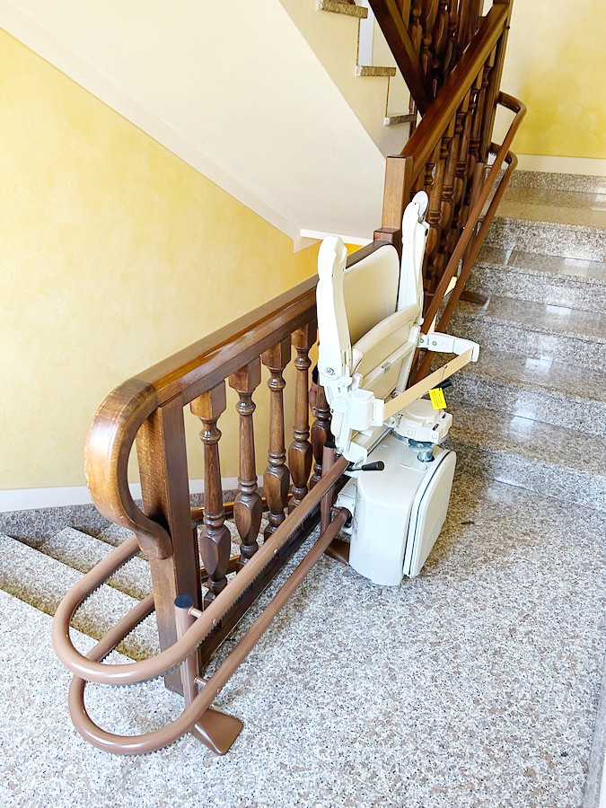 montascale-poltrona-curvilineo00004