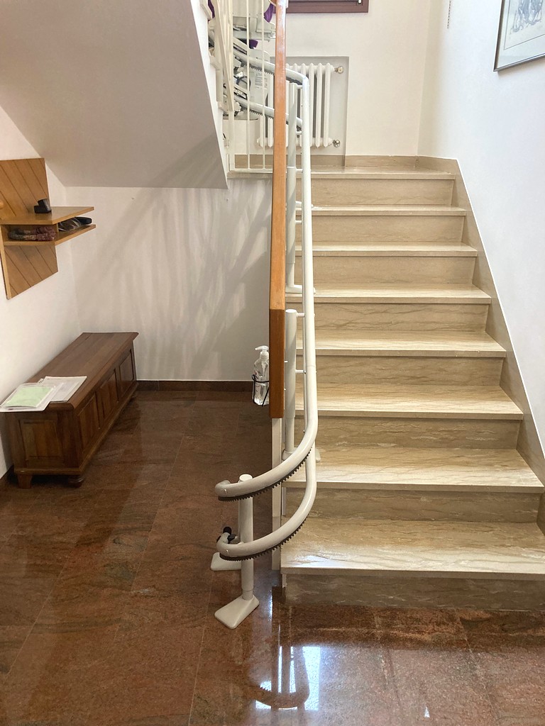 montascale_anziani000013